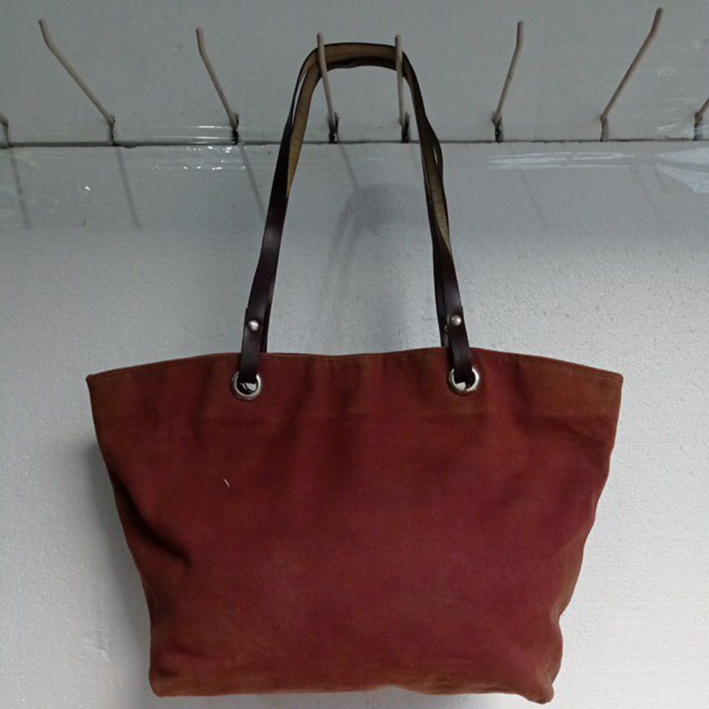 

Pena House Bag-alas-31x10cm-tinggi-27cm-preloved