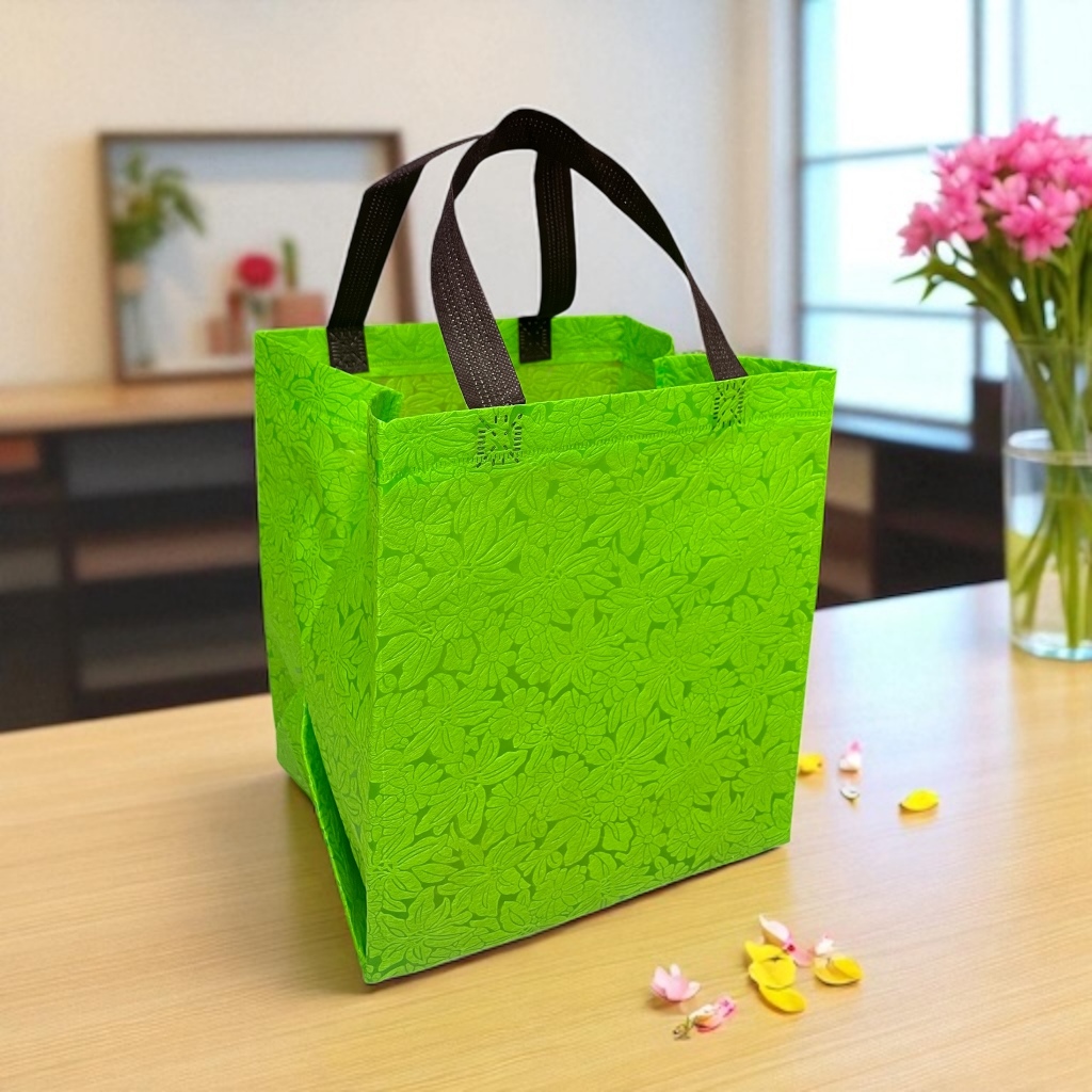 

(Paket 60 Pcs) Tas Hajatan Full Embos Uk 22x24 Tinggi 28 cm / Untuk Box Nasi uk 22x22 (R10B)