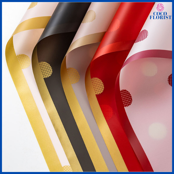 

PACK 20 Kertas Bunga Cellophane Motif Polkadot Gold Line Color Paper Flower Wrapping Bouquet KB6030