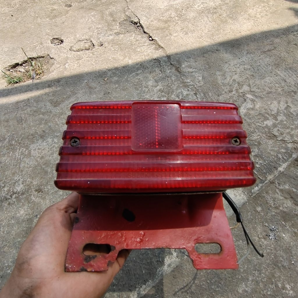 lampu belakang Suzuki a100 ekonos original