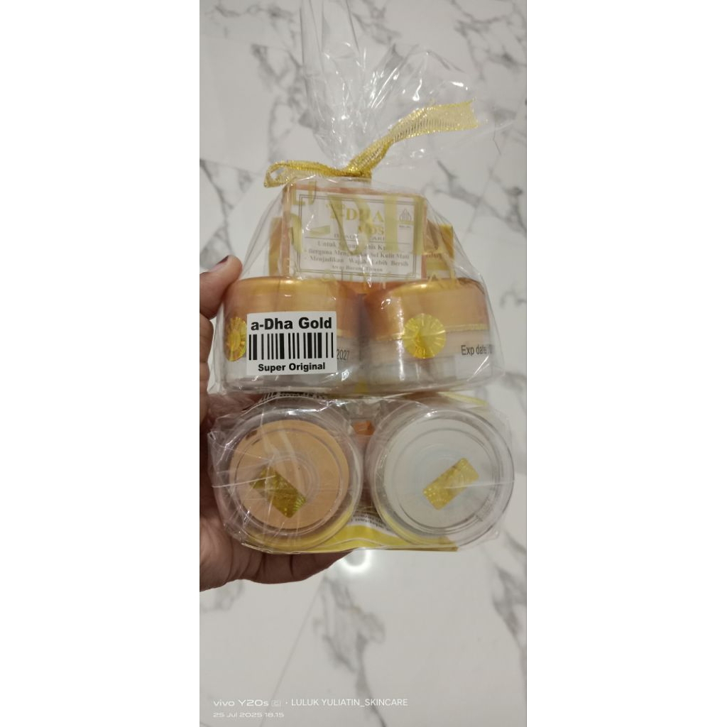 DHA holo gold super original