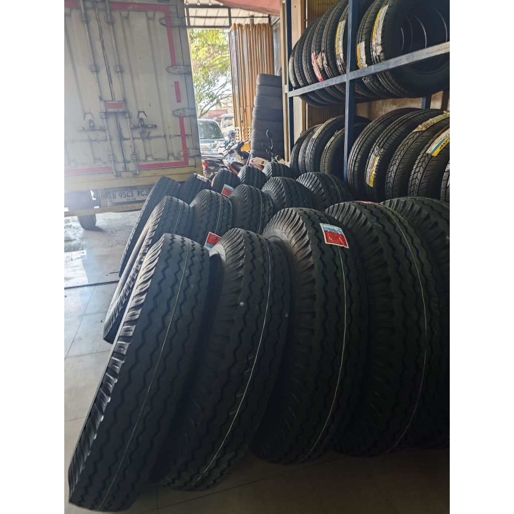 Ban Truk BS 1000-20 Bridgestone
