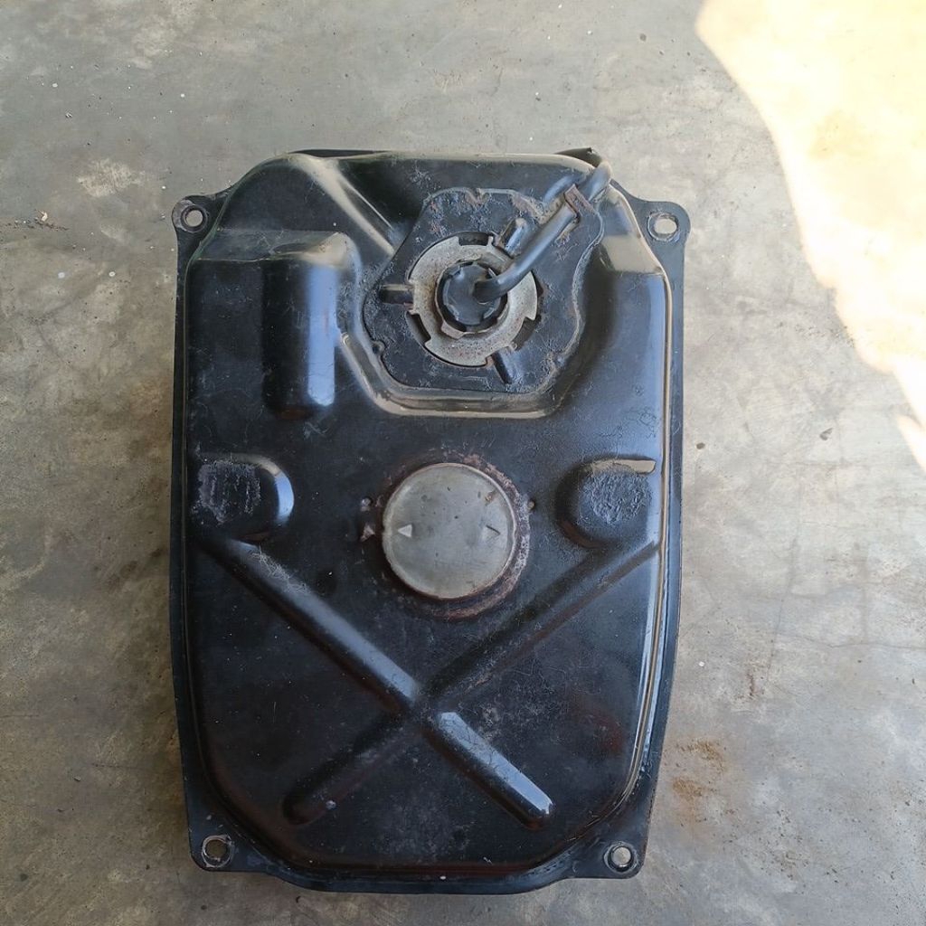 Satu  Set,Tengki,Tangki,Tanki Supra 125 KPH,Supra Fit New,Kharisma,Revo lama/Old,Original Lepasan Mo