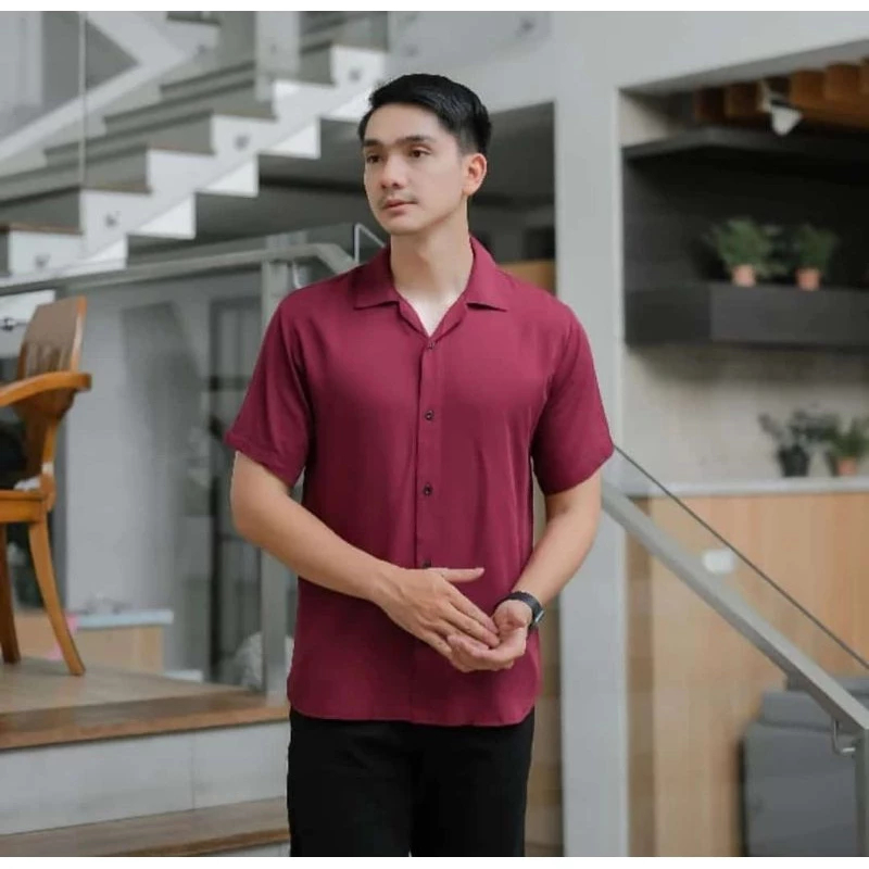 Kemeja Baju Pantai Pria Korean Style Hawai Polos Hitam Putih Navy Maroon Abu-abu Katun Rayon