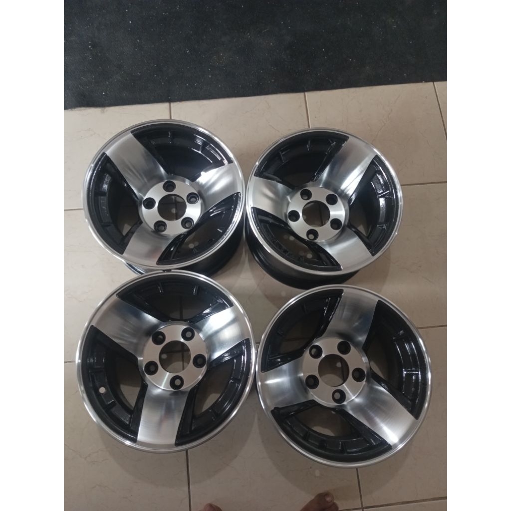 Velg Rally R13 lubang 5