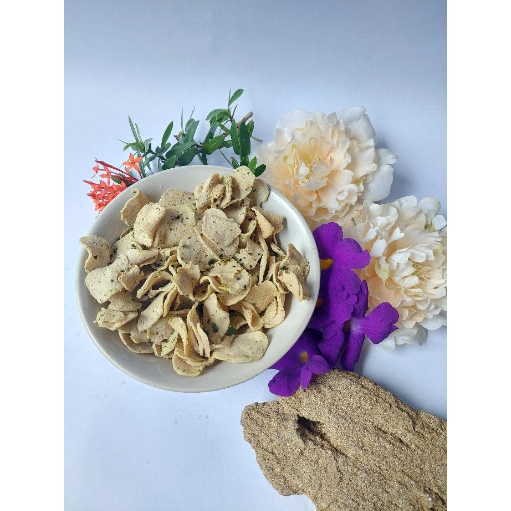 

Basreng original daun jeruk 200gram enak,renyah,gurih keripik koin