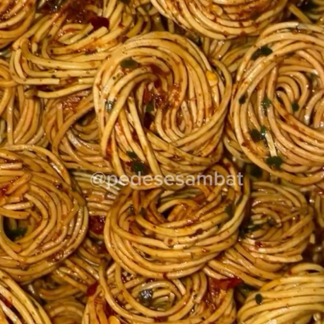 

MIE GULUNG PEDAS DAUN JERUK