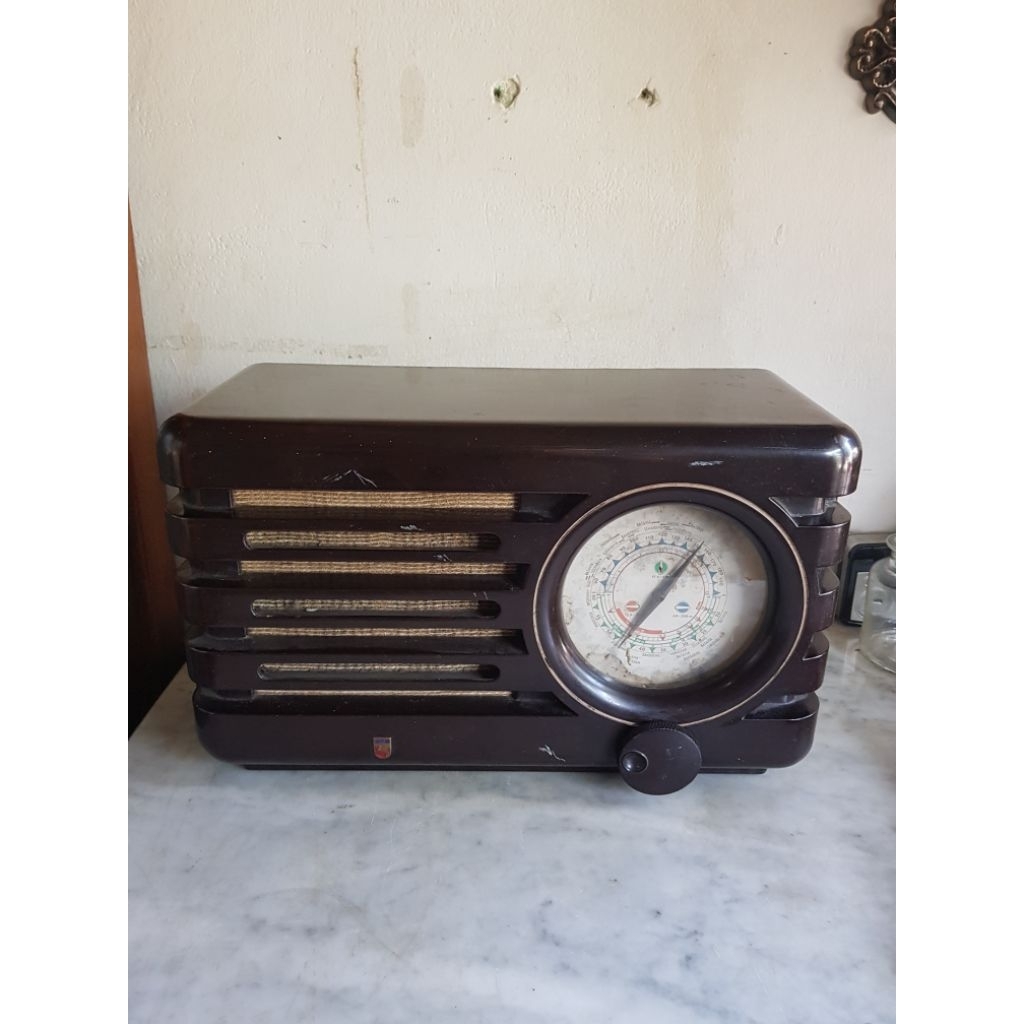 radio tabung kompas antik