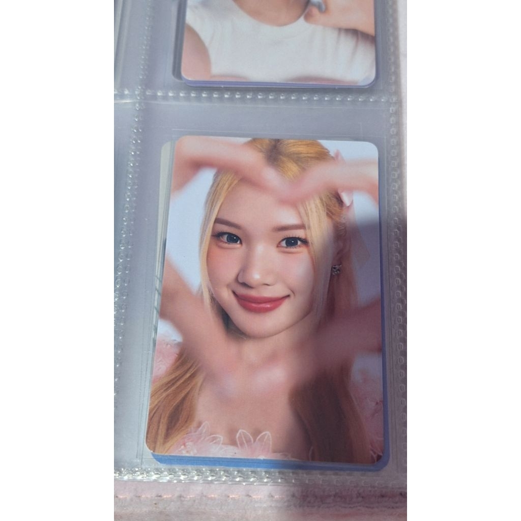 Juun hearts2hearts BNB official photocard