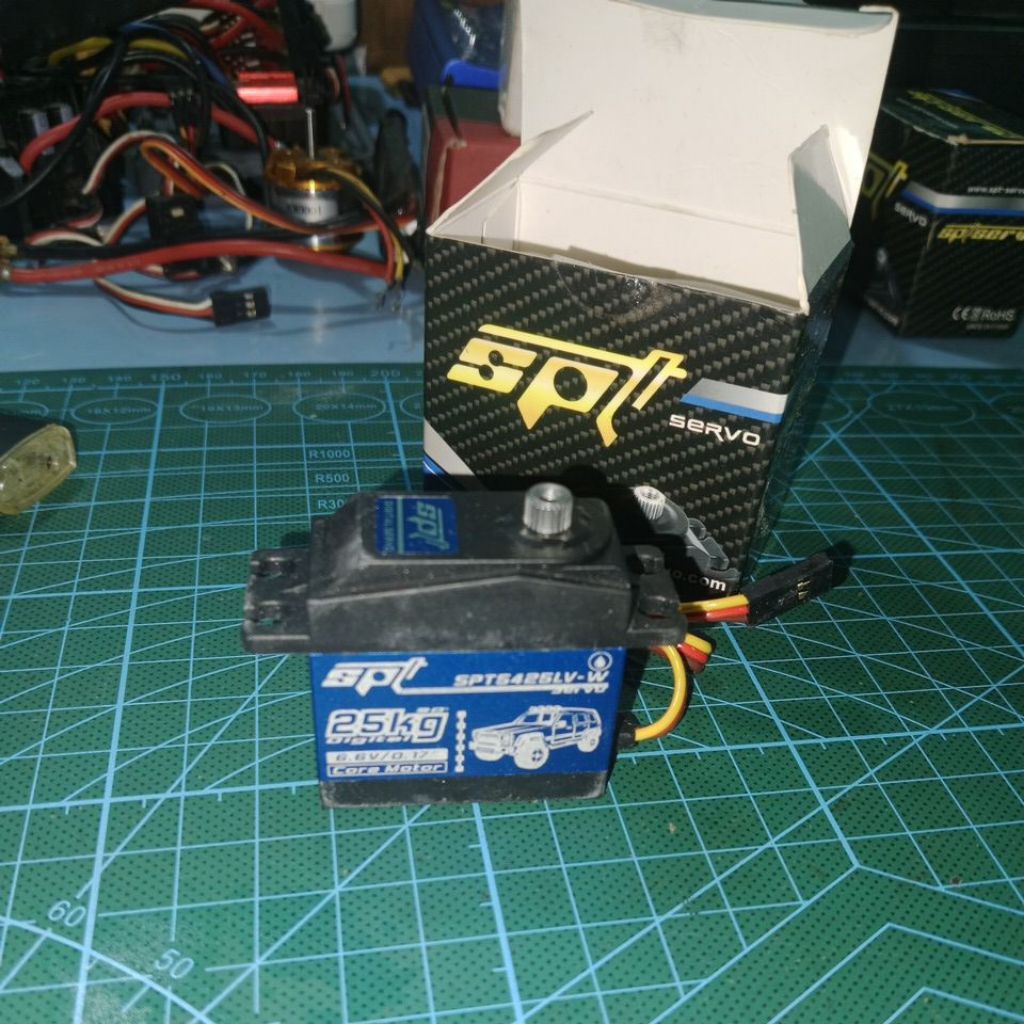 servo spt25kg