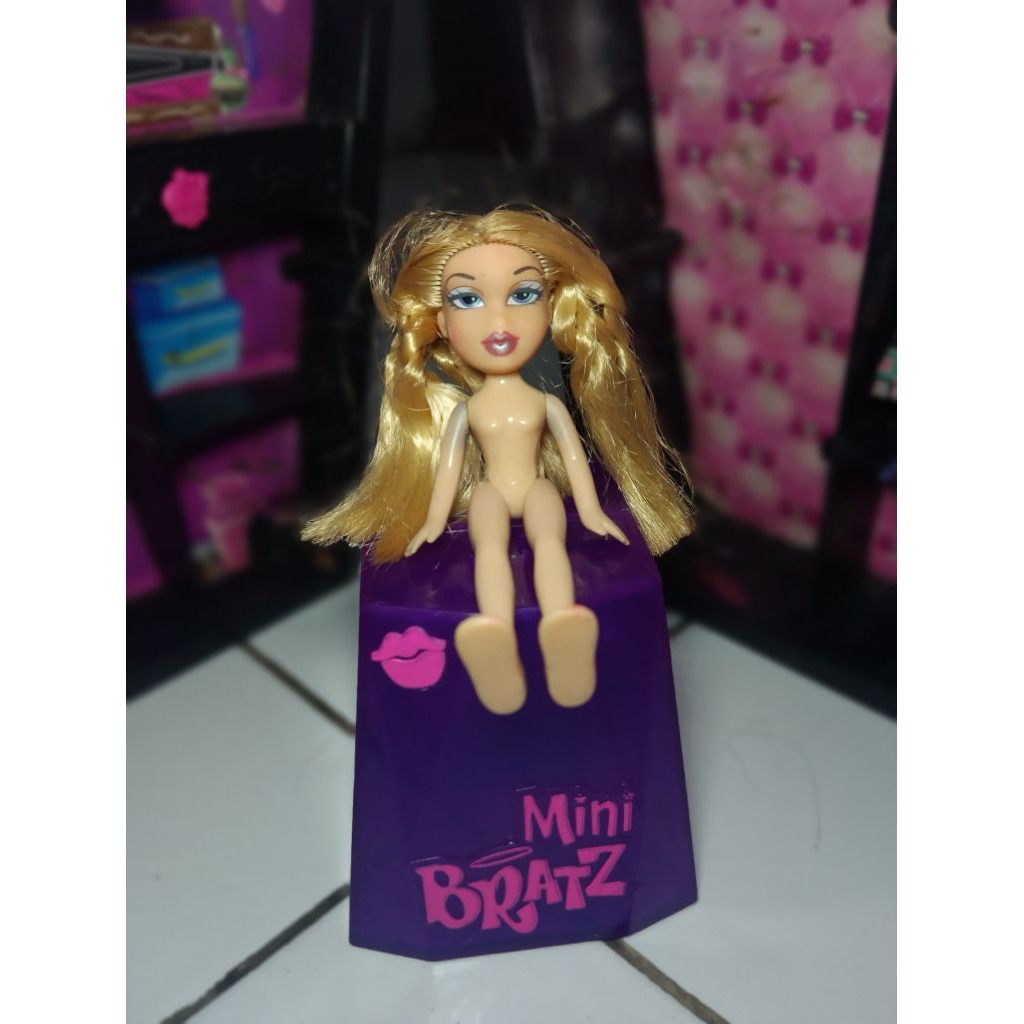 Little Bratz Doll Mga Preloved