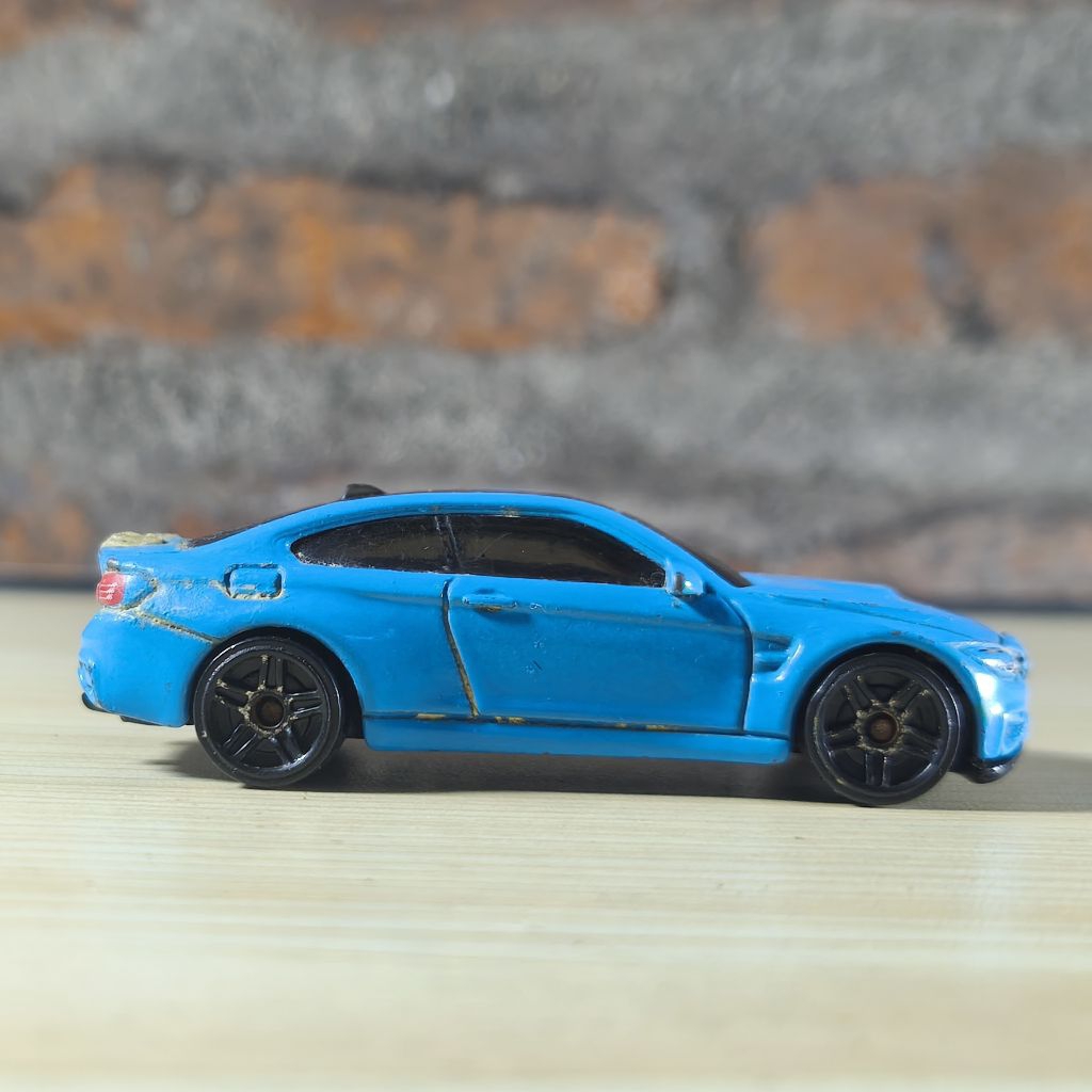 Hot Wheels BMW M4 - Loose
