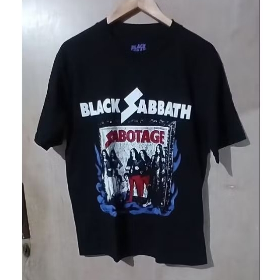 kaos BLACK SABBATH.Official tag print.
