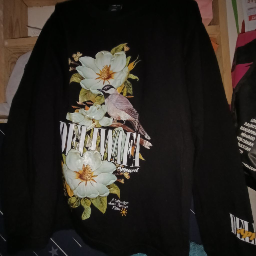 Preloved kaos deliwafa