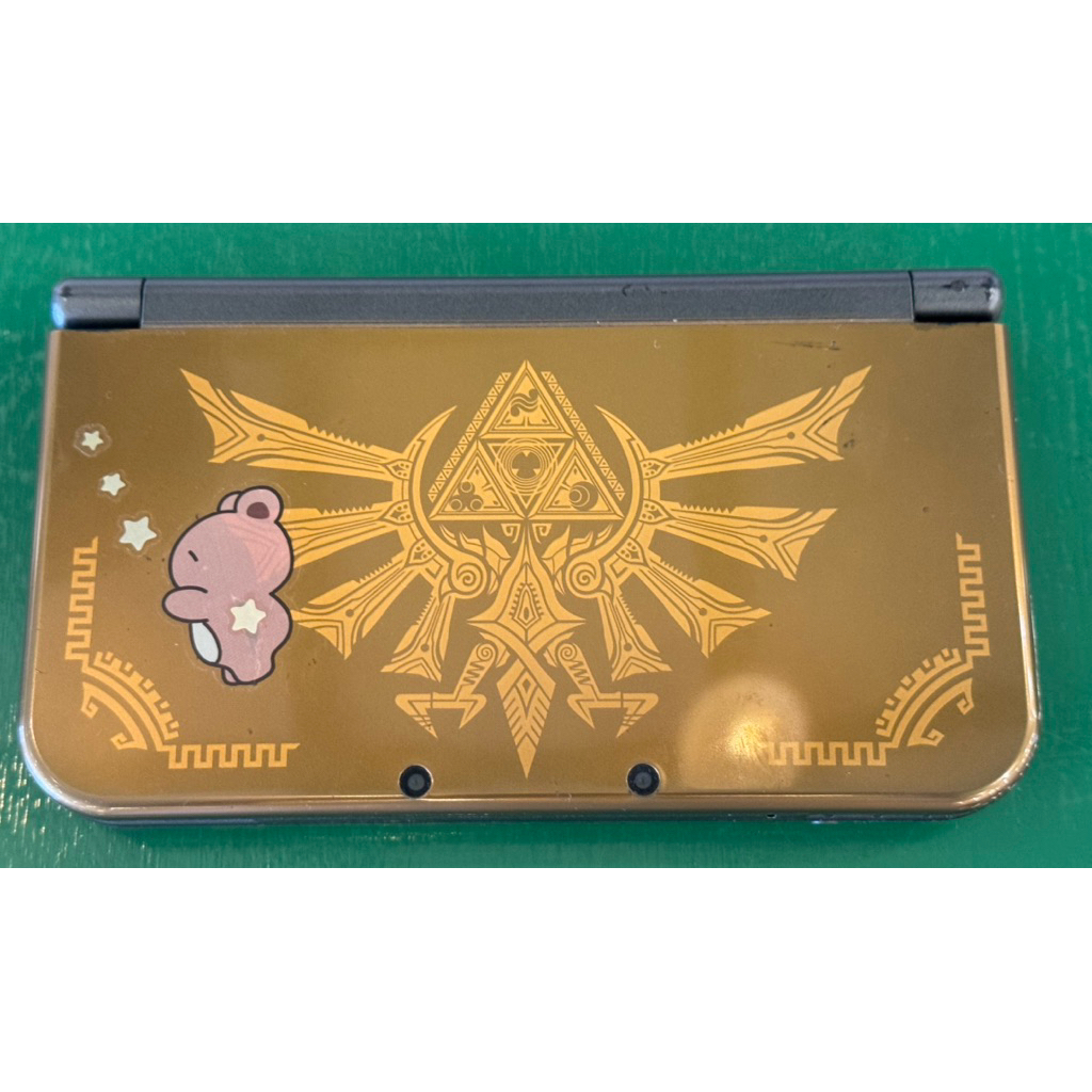 New Nintendo 3ds xl Zelda Hyrule edition Ips screen Rare