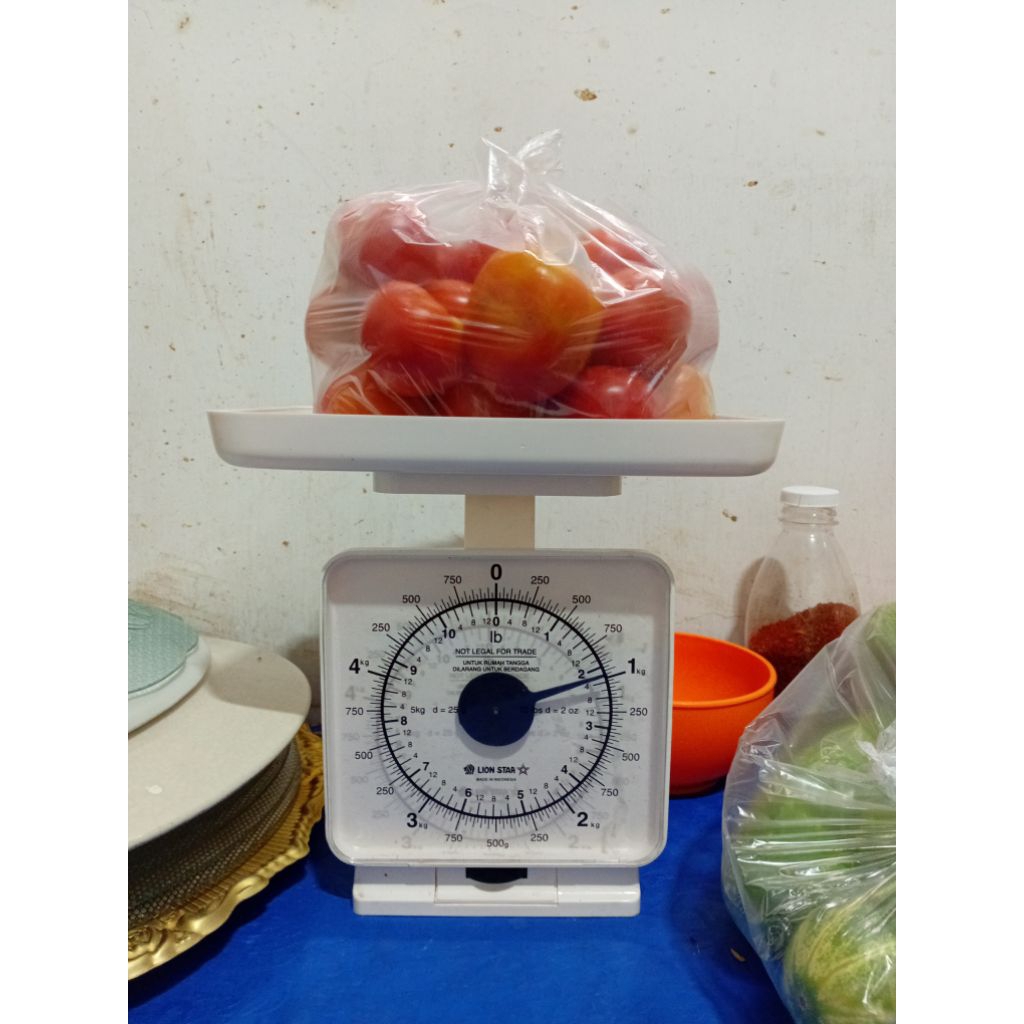 

TOMAT SEGAR 1KG