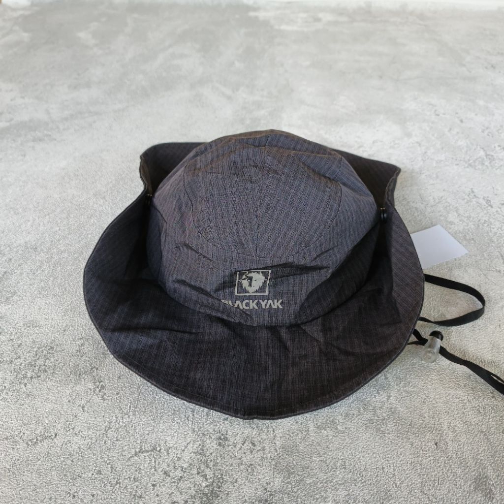 topi rimba black yak goretex