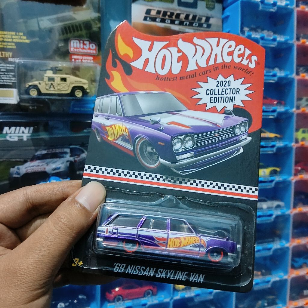 Hot Wheels Collector Edition '69 Nissan Skyline Van