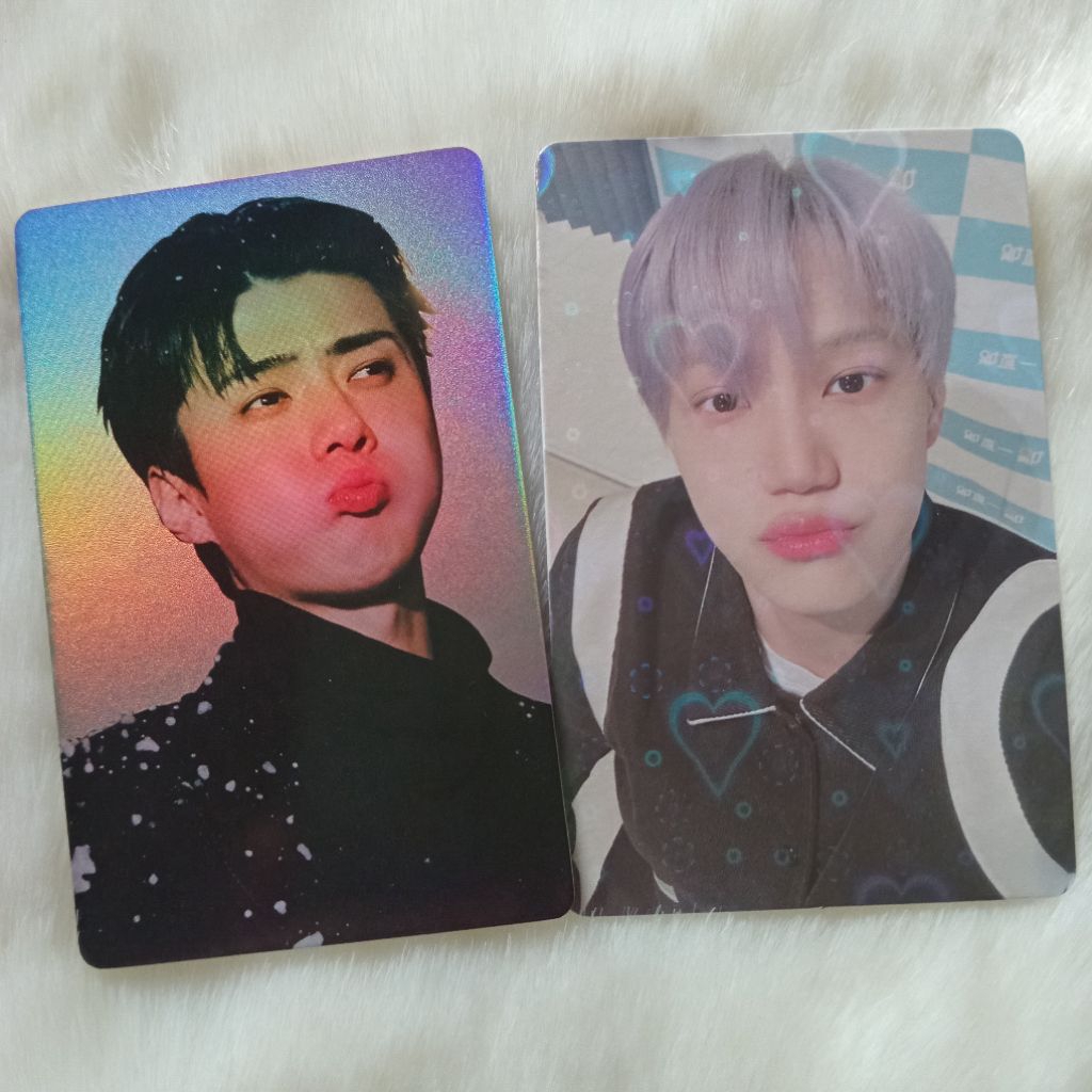[READY STOCK - OFFICIAL] : SET PC Kai Rover yzy - Sehun Magazine ( holo pout damage )