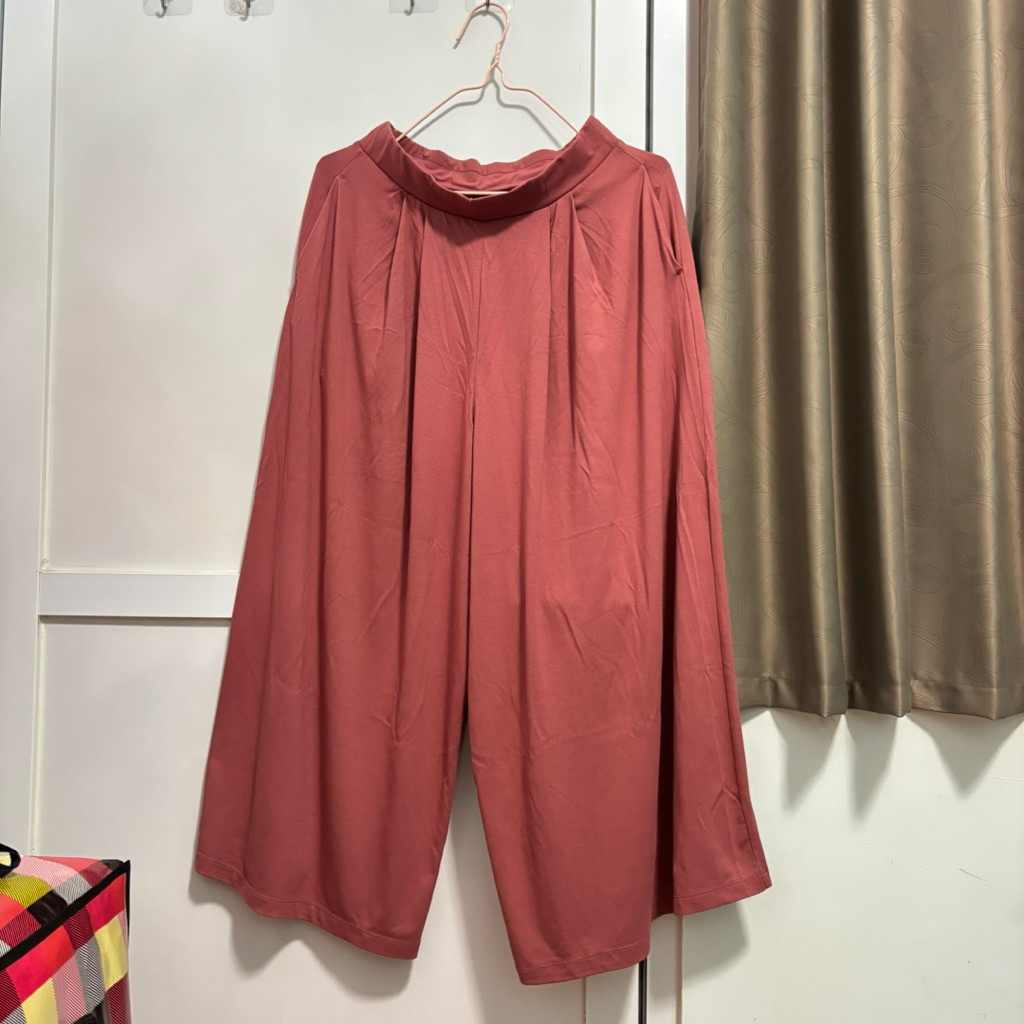 (Preloved) UNIQLO Celana Kulot Pink