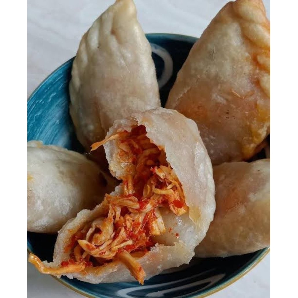 

Cireng isi ayam sedang