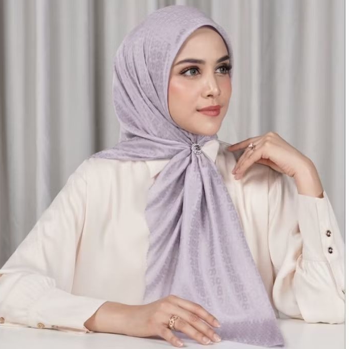 TAPIS EMBOSSED LAVENDER AURA BUTTONSCARVES