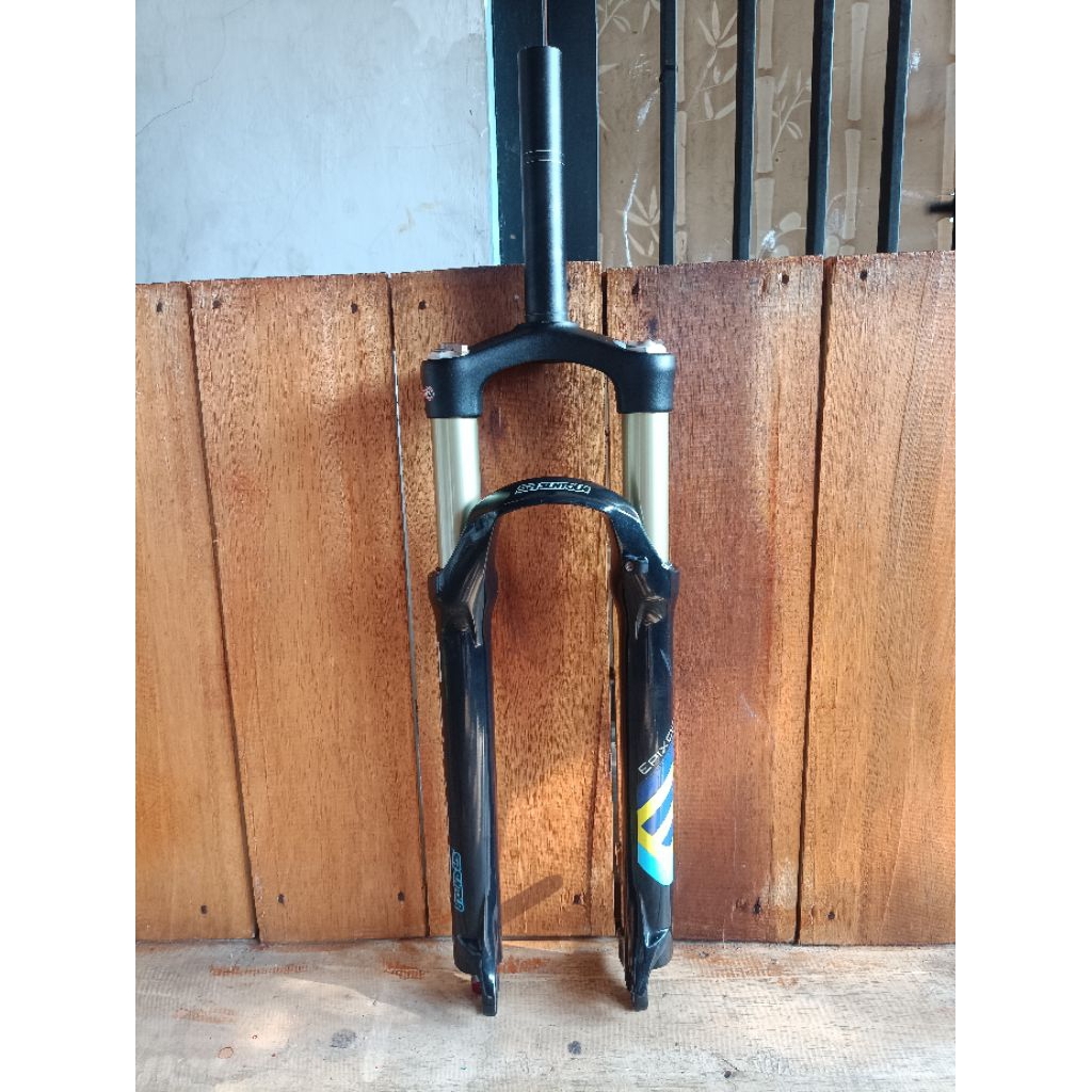 Fork suntour epixon 27.5 travel 100 ,AIR, oversize, QR, pjg steertube 17cm,Lock rebound fungsi
Kondi