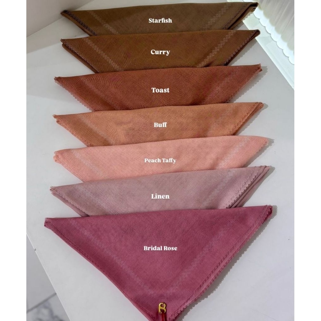 Today's Scarf Buttonscarves