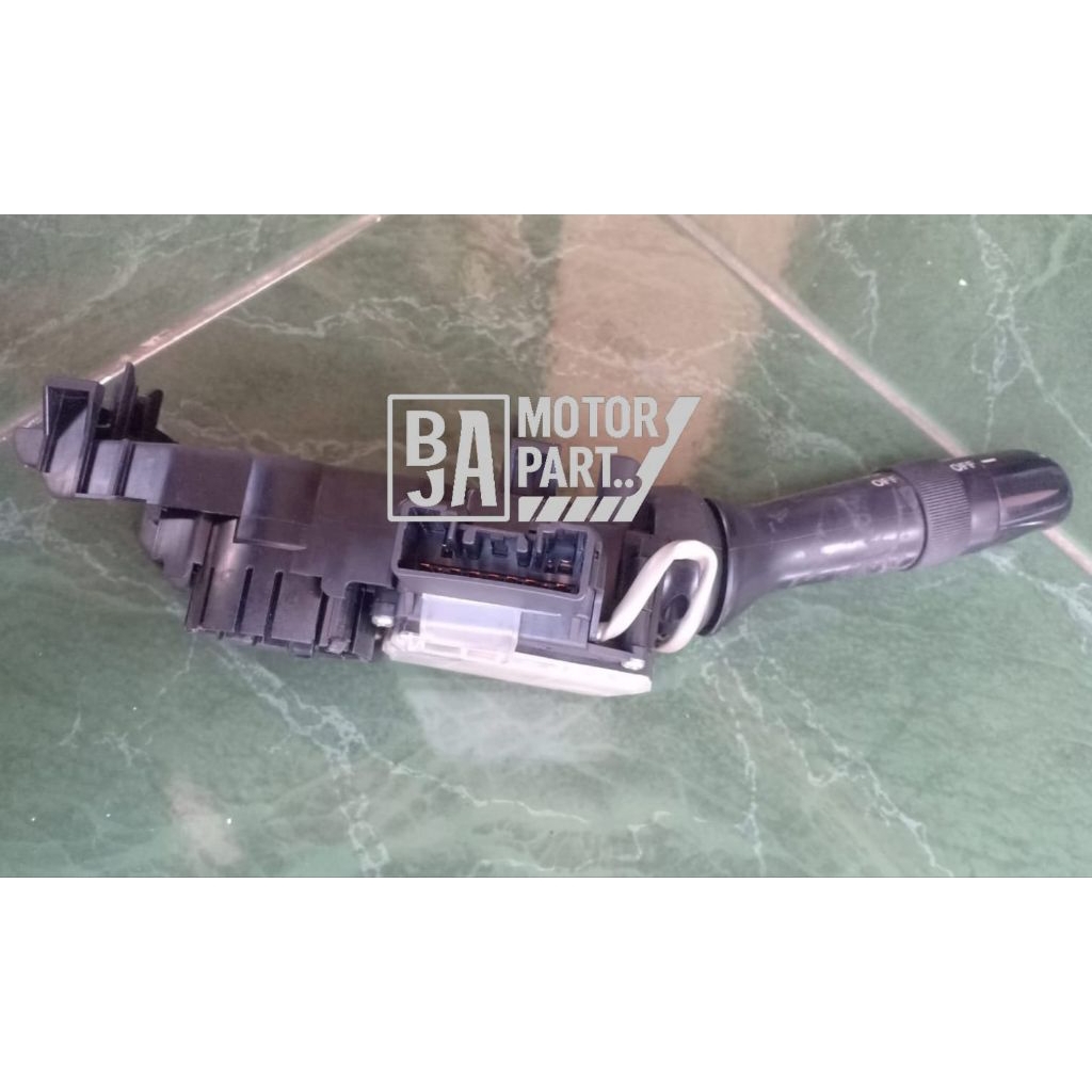 Tuas Lampu Toyota Vios Gen 2