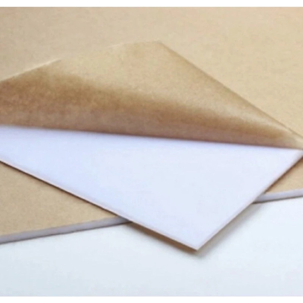 

AKRILIK BENING DAN PUTIH SUSU 3mm x 32cm x 40cm