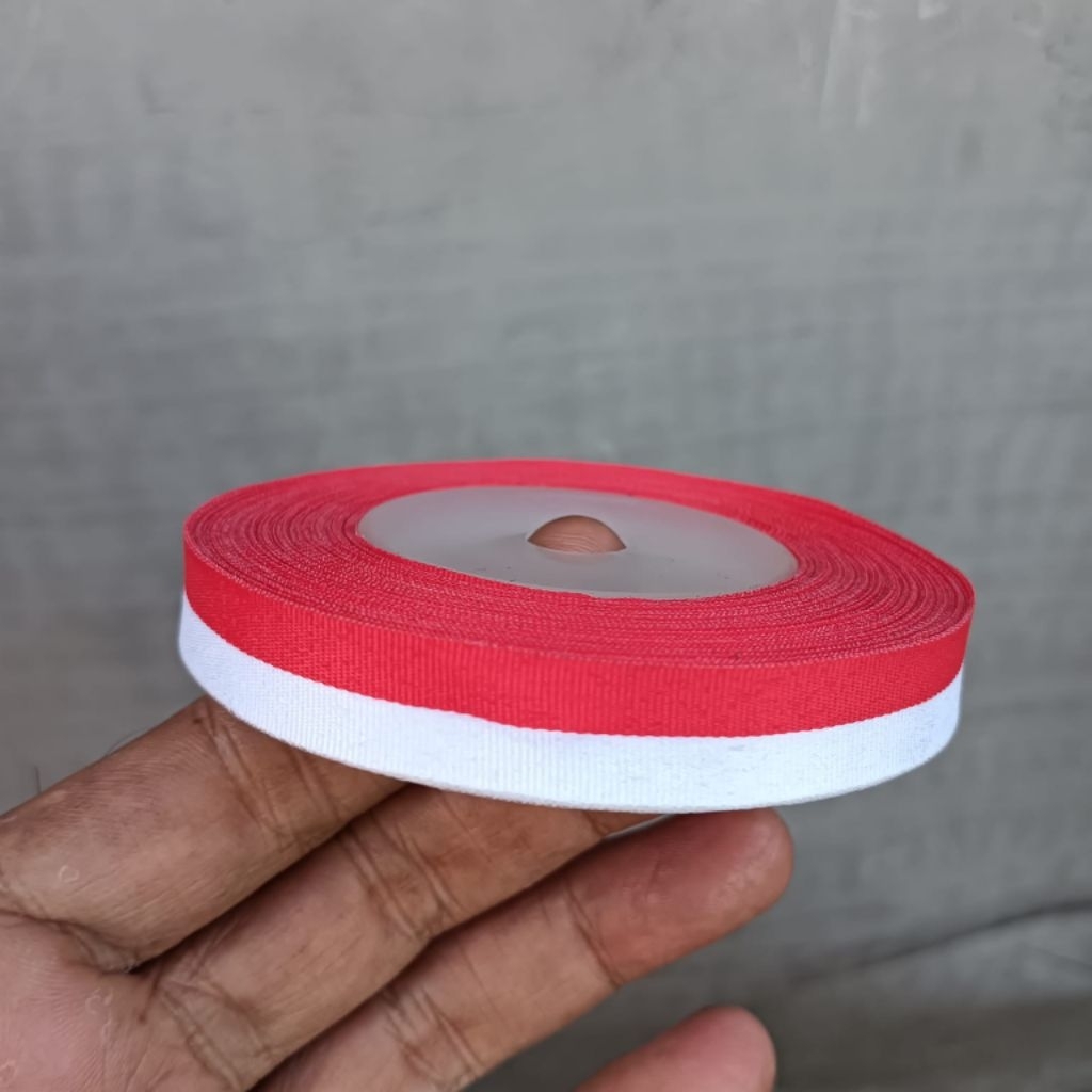 

Pita Kain Merah Putih Hiasan Ultah Merdeka 1/2 inchi1 Roll 20 yard
