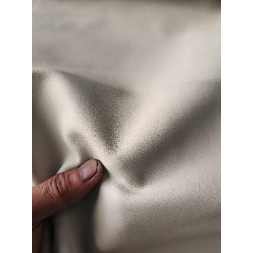 Kulit Sapi Asli bahan Impor Utk Pembuatan Tas, sofa dan Jok Natural Milled