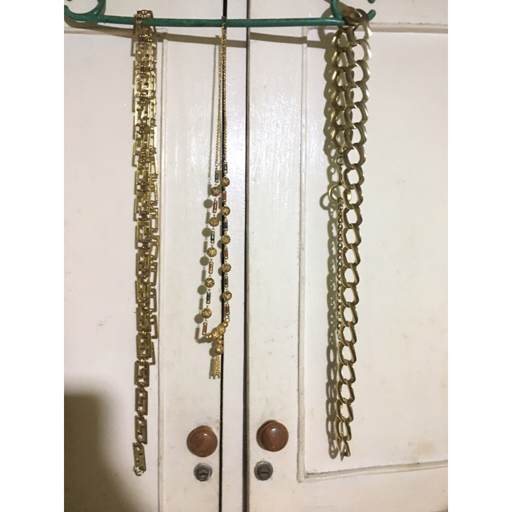 belt chain y2k style