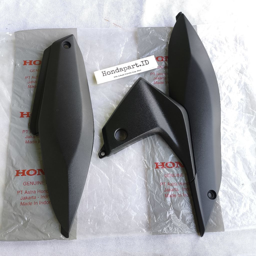 64560/64565-K03-N30ZA cover lower sambungan bodi body set kanan kiri Honda Revo 110 fi original AHM