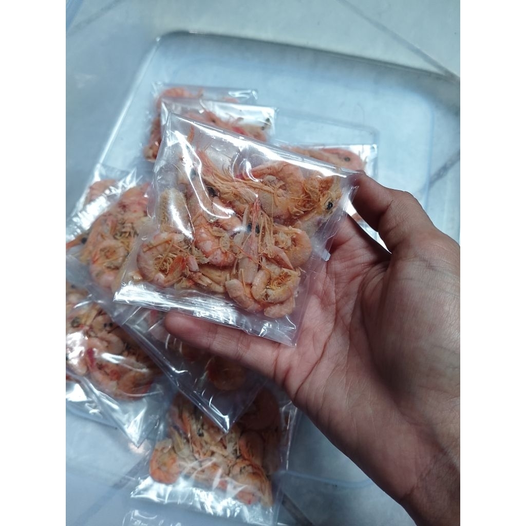 

Ebi Putih Asin Udang Kering 20 gr dimasak bareng Cabe Gendot