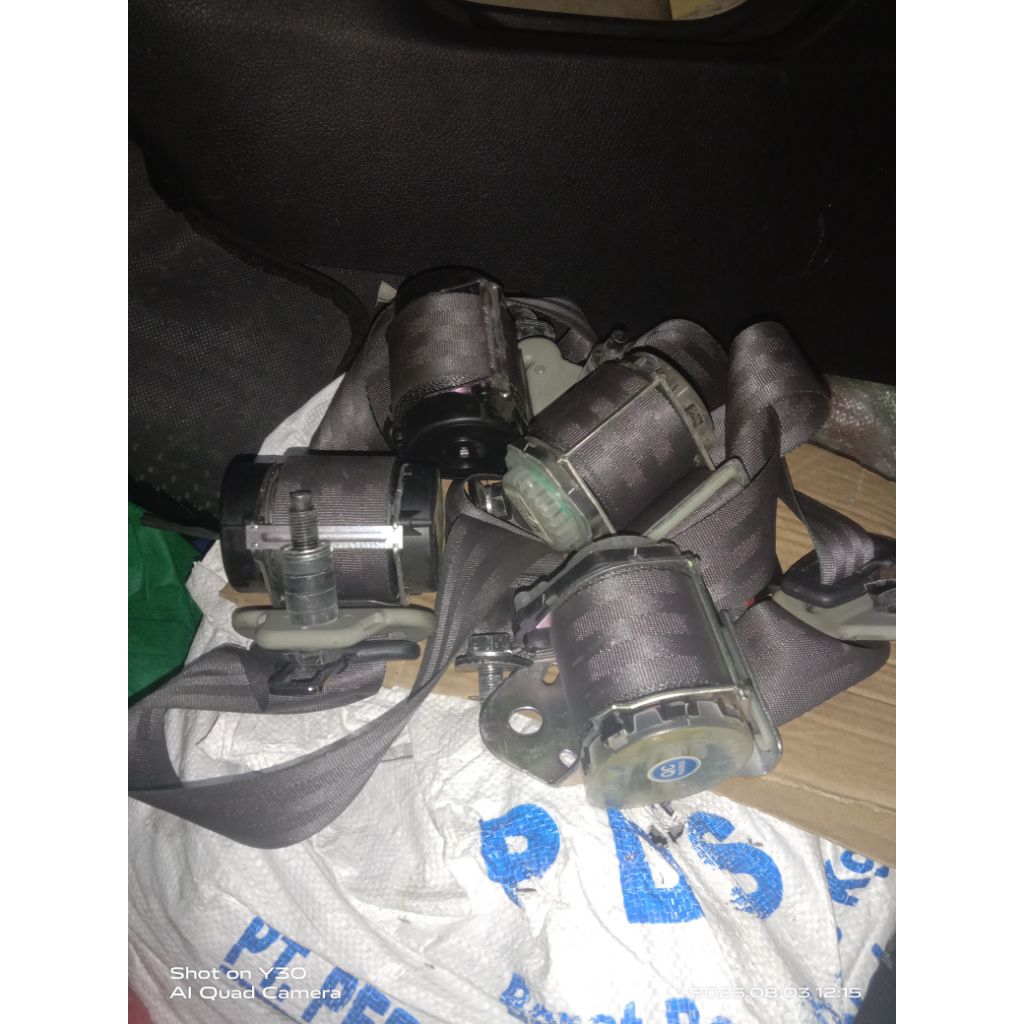 Safety Belt tengah/belakang Rush Terios original