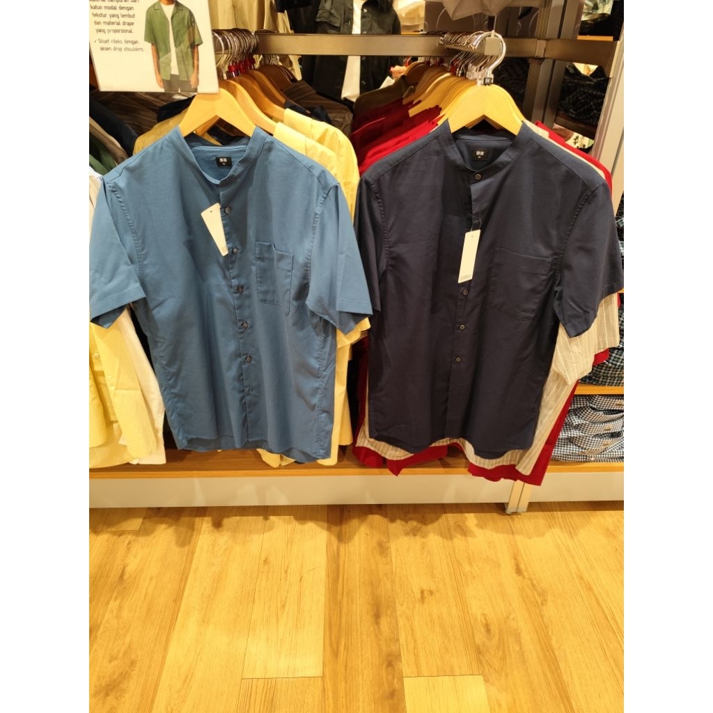 Kemeja Katun Modal Kerah Tegak Lengan Pendek Pria Uniqlo