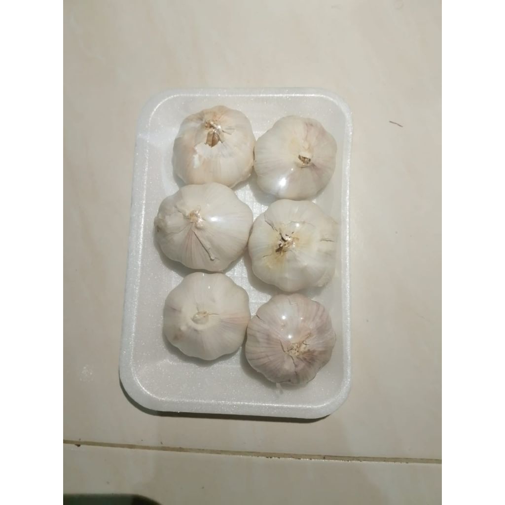 

bawang putih per pack @-/+250