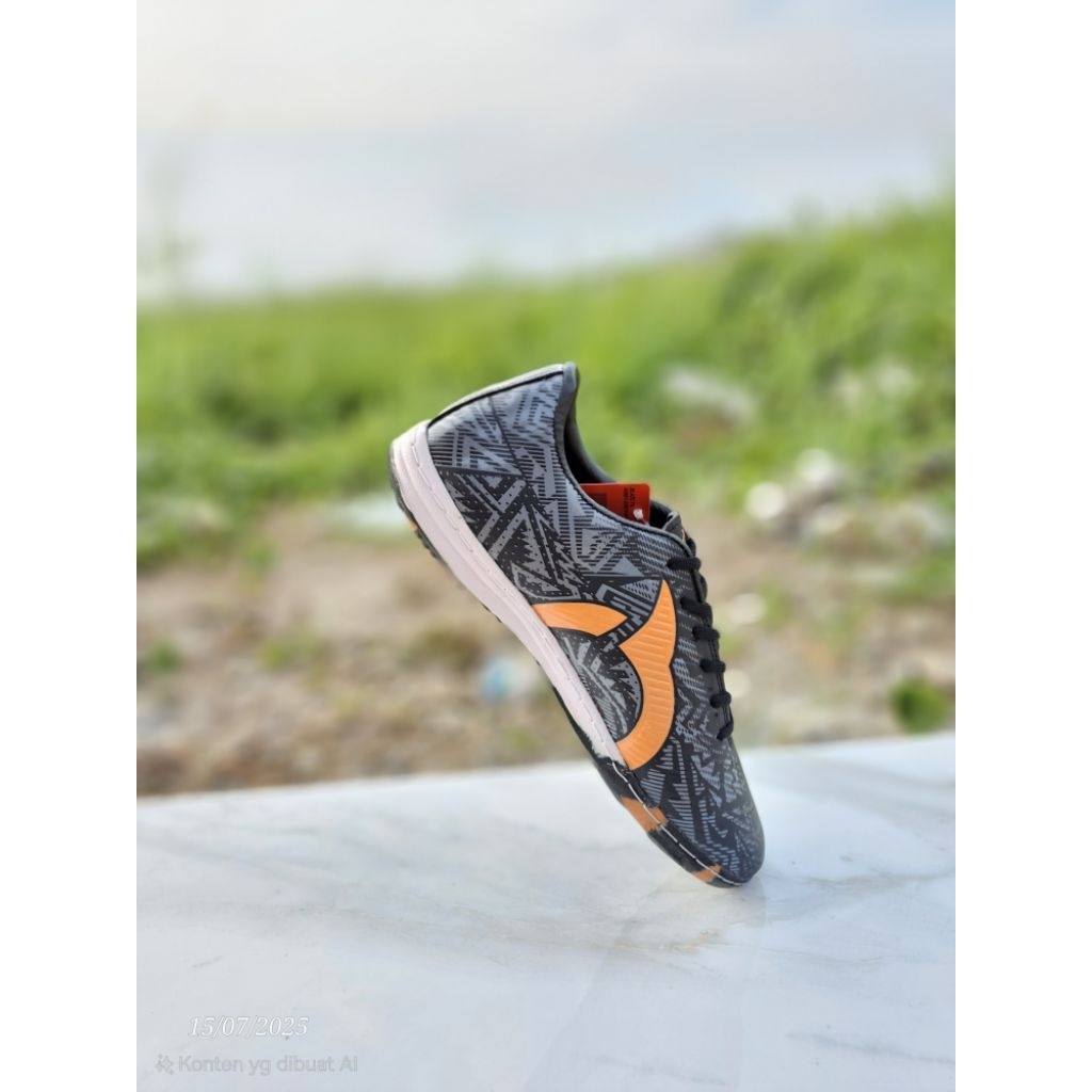 Sepatu Futsal Ortuseight / Ortus Volt Batik