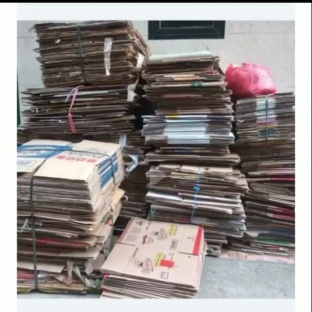 

KARDUS PACKING / KARDUS BEKAS / KARDUS KILOAN VIA INSTAN