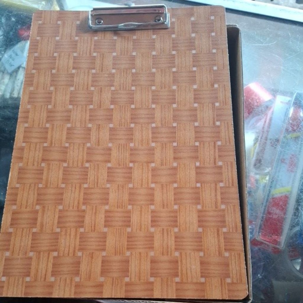 

(pcs) papan ujian/ clip board kayu ukuran folio.