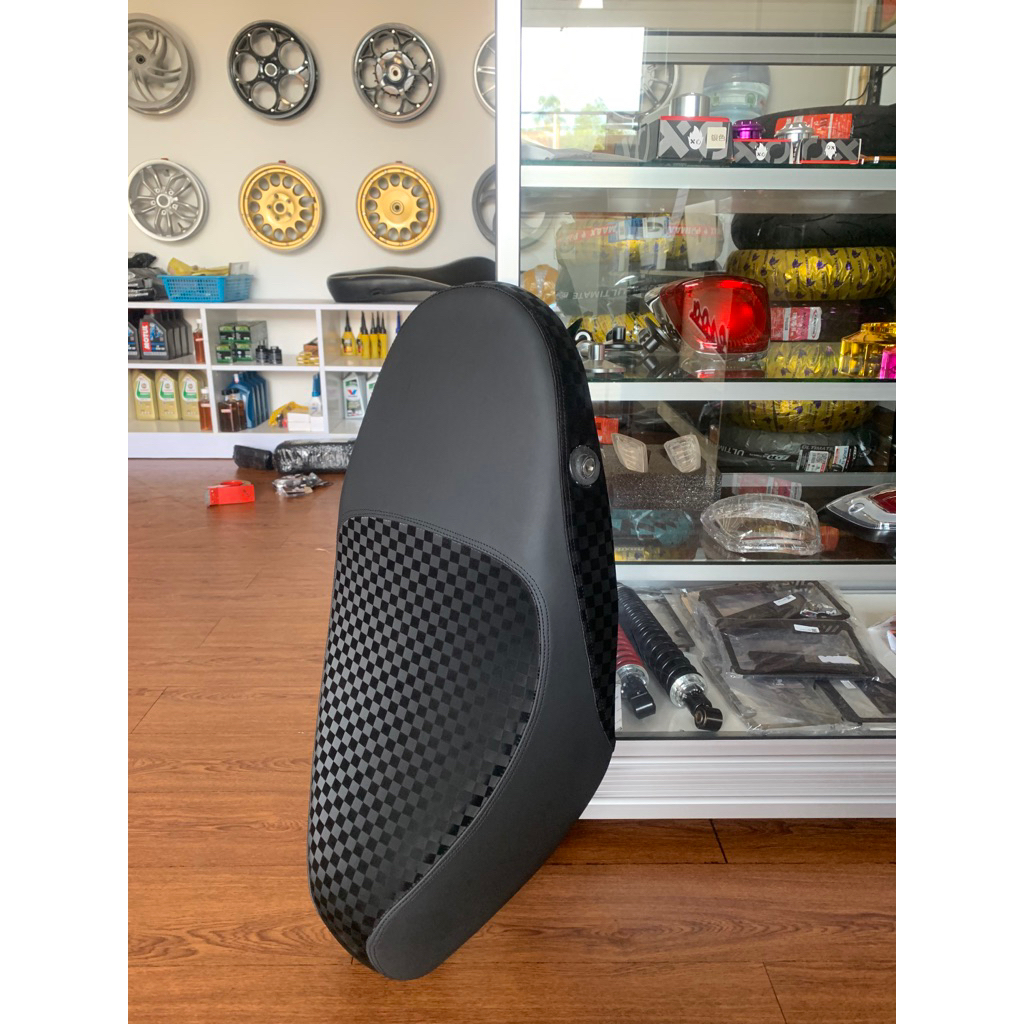 Kulit Jok Piaggio ZIP Motif Checkerboard