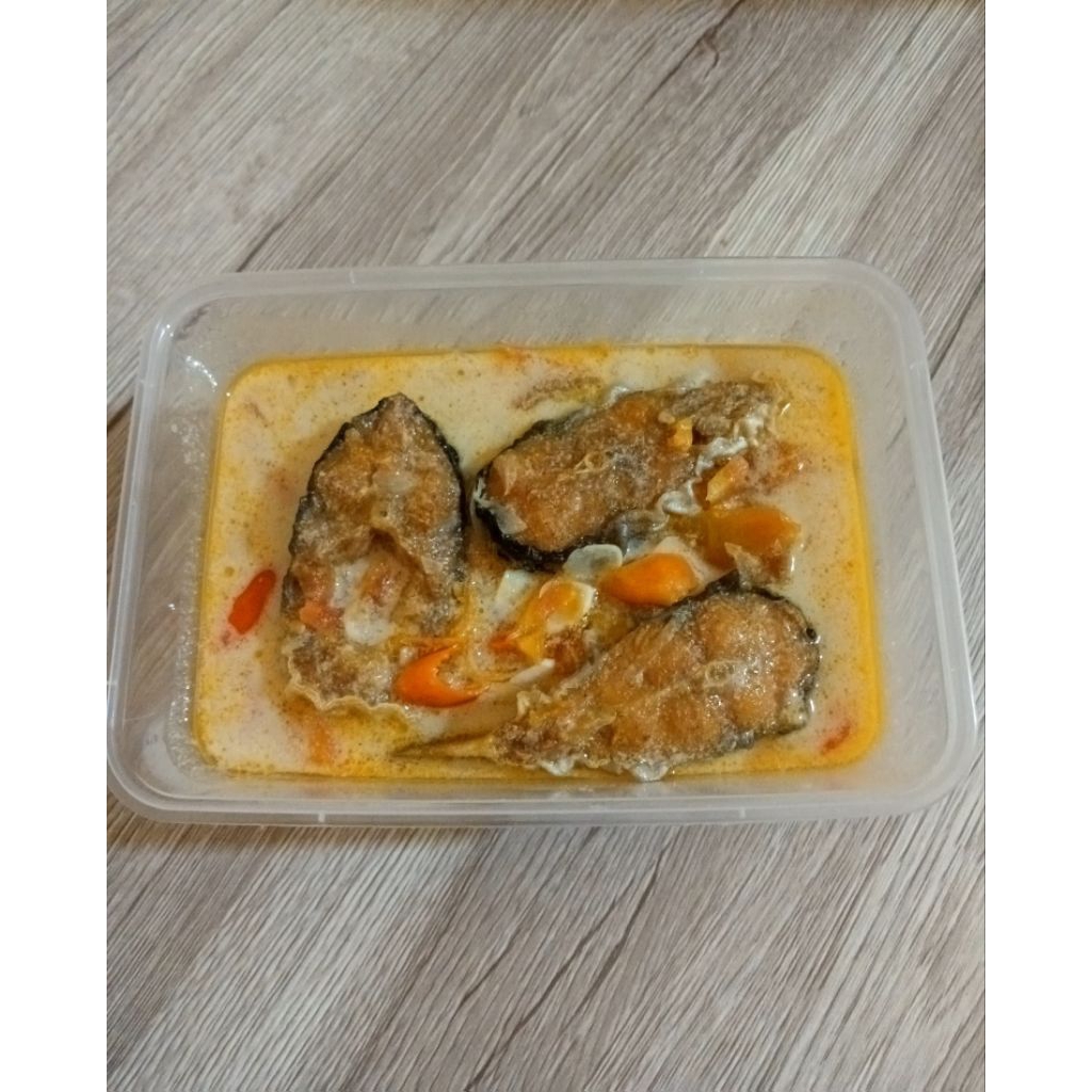 

Asem-Asem Ikan Patin Kuah Santan 1 Ekor