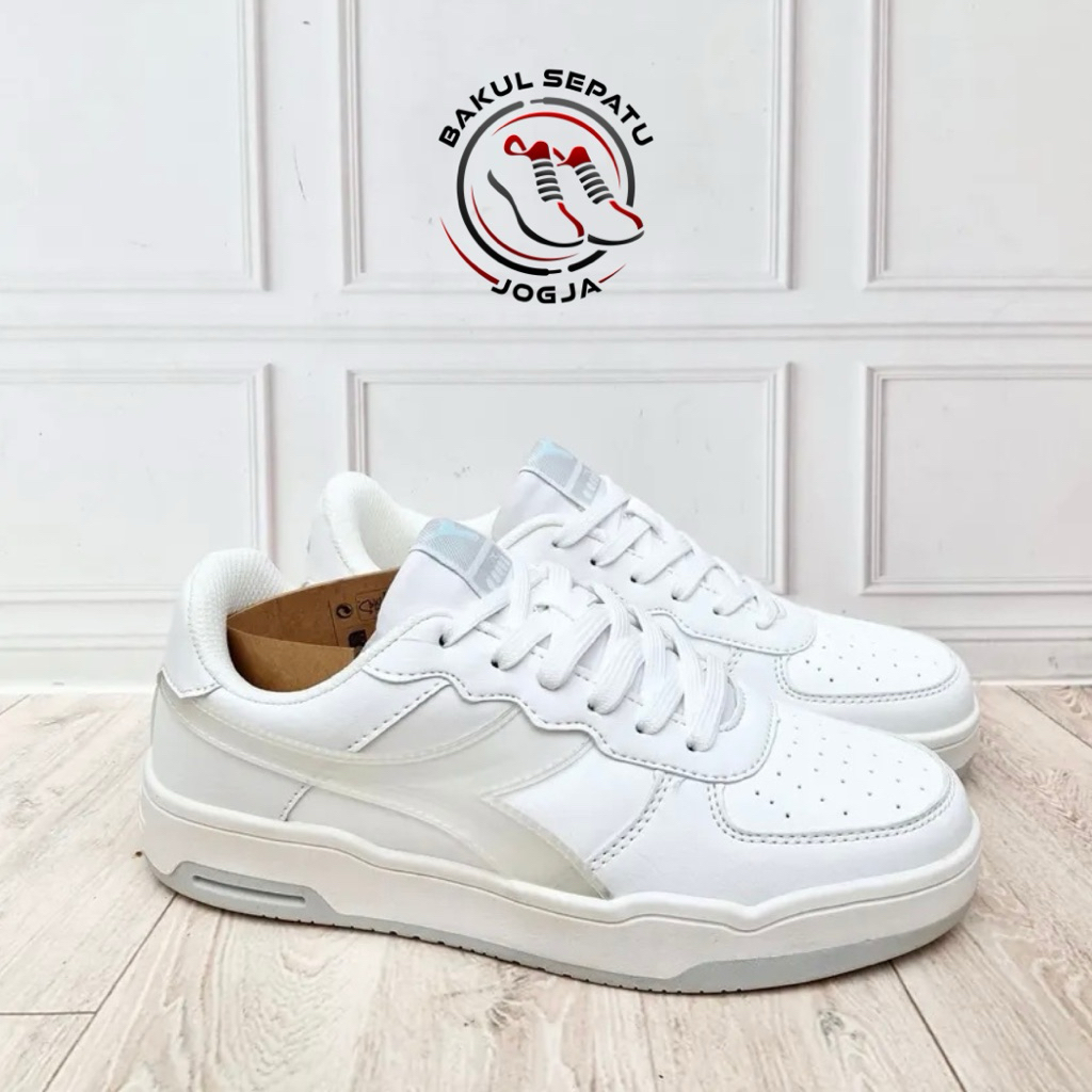 Sepatu Wanita DIADORA Mckenzie White (Size 36) Sneakers Casual Sport Sekolah Dewasa