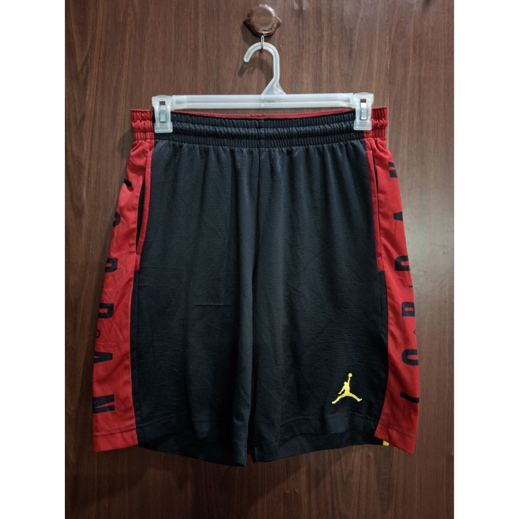 Celana pendek Basket Second