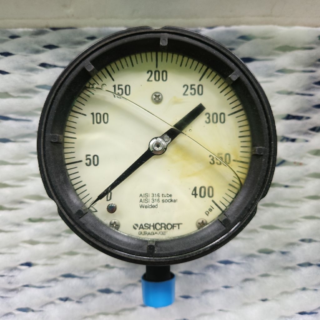 Ashcroft Duragauge # 45-1279-S-SL-04L-XSG-400 PSI pressure gauge 4-1/2" dial ; pressure 0 - 400 PSl 