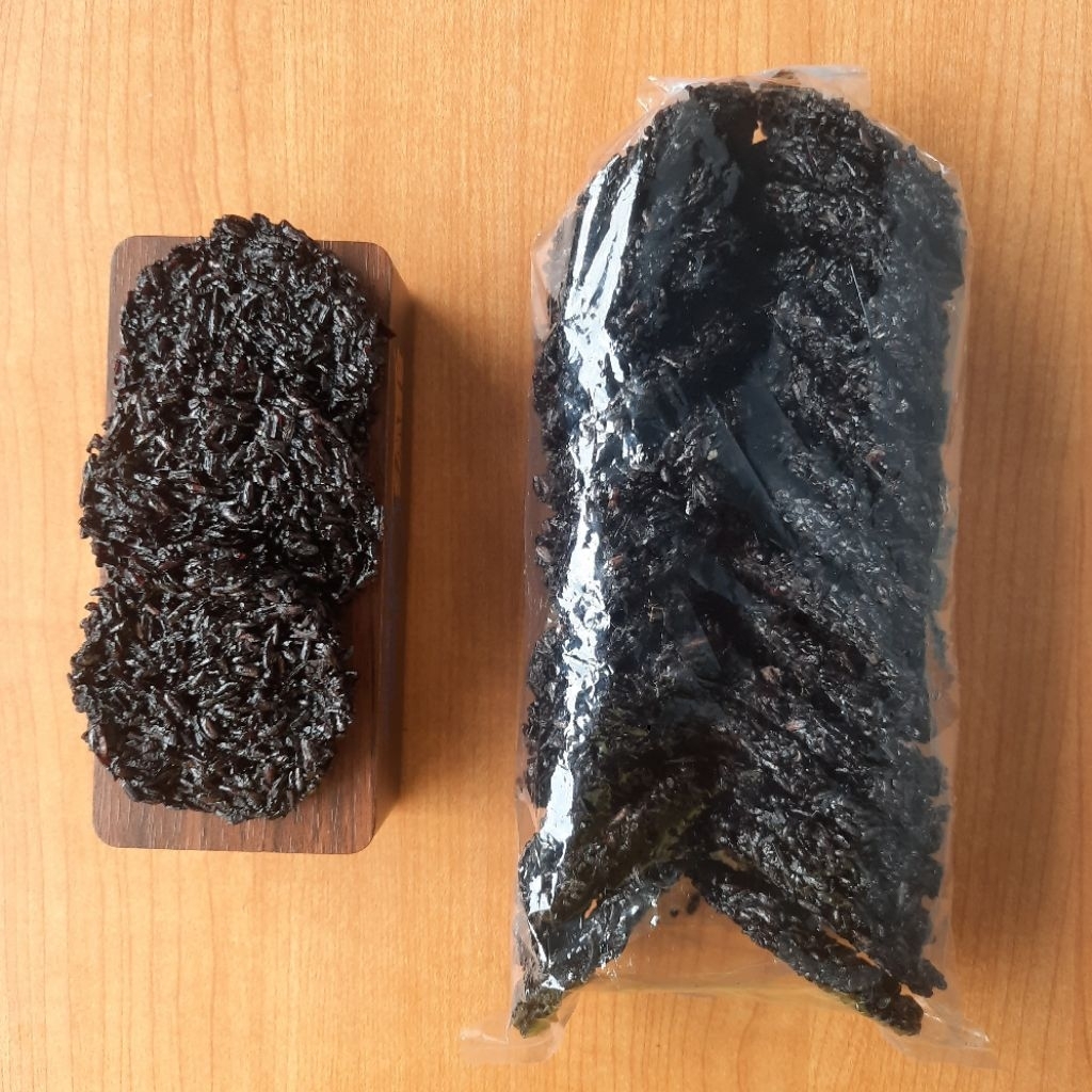 

Rengginang Ketan Hitam