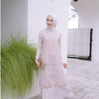 Delova Wardrobe - AMARA LONG OUTER Panjang Modern Tunik Brukat Vintage Bordir Premium Outfit Atasan Wanita Rompi Renda Luaran Baju Pakaian Tulle Tile Lace Brokat Prada Viral Lebaran Raya Kebaya Kondangan Wisuda Kekinian Simple Elegan Chinese Vest