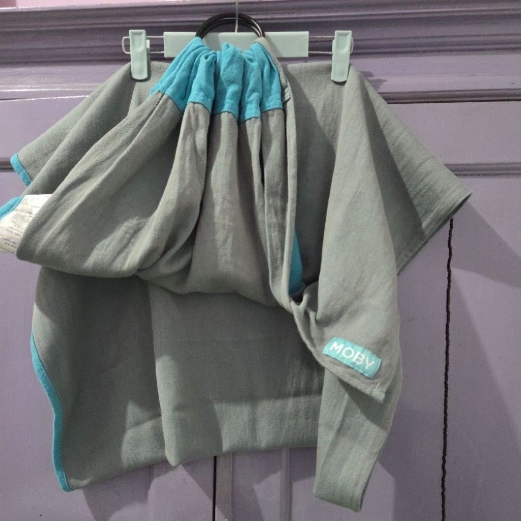 PRELOVED KAIN GENDONG MOBY