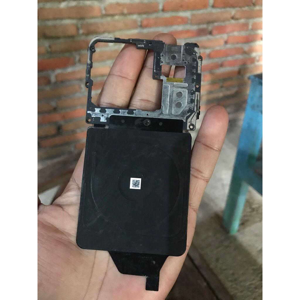 Tutup mesin penguat wifi gps xiomi mi 11 ultra original